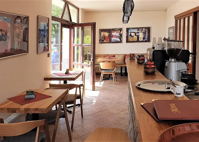 Bunkr Karlstejn - Modry Dum Hotel 4*