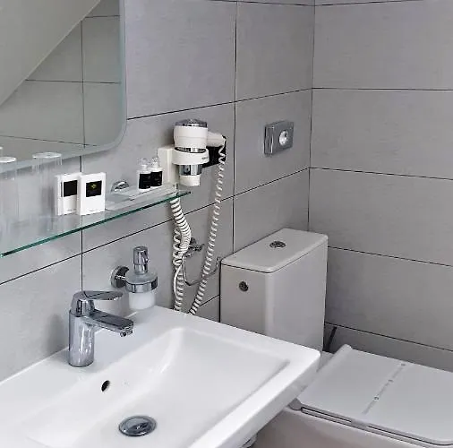 Bunkr Karlstejn - Modry Dum Karlstejn