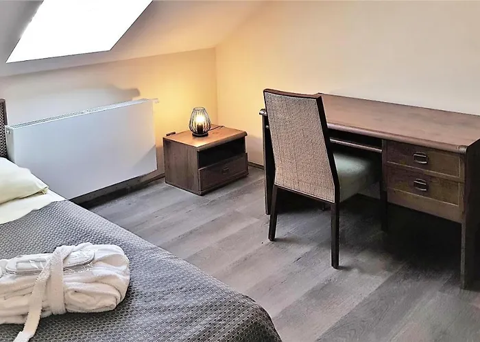 Bunkr Karlstejn - Modry Dum Hotel 4*