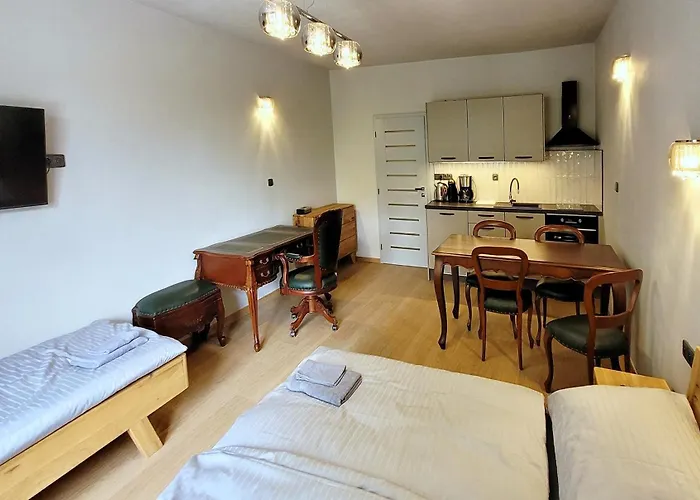 Hotel Bunkr Karlstejn - Modry Dum